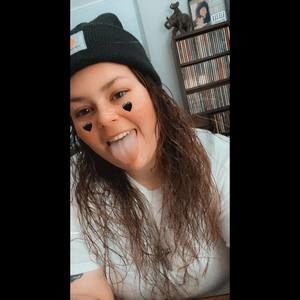 Meet your Posher, Brenna